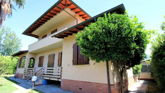 Villa con piscina in venditaForte Dei Marmi - Forte Dei Marmi Vittoria Apuana