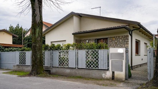Casa singola in venditaForte Dei Marmi - Forte Dei Marmi Centro